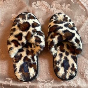 Rachel Brown and Cream Plush Slide Slippers